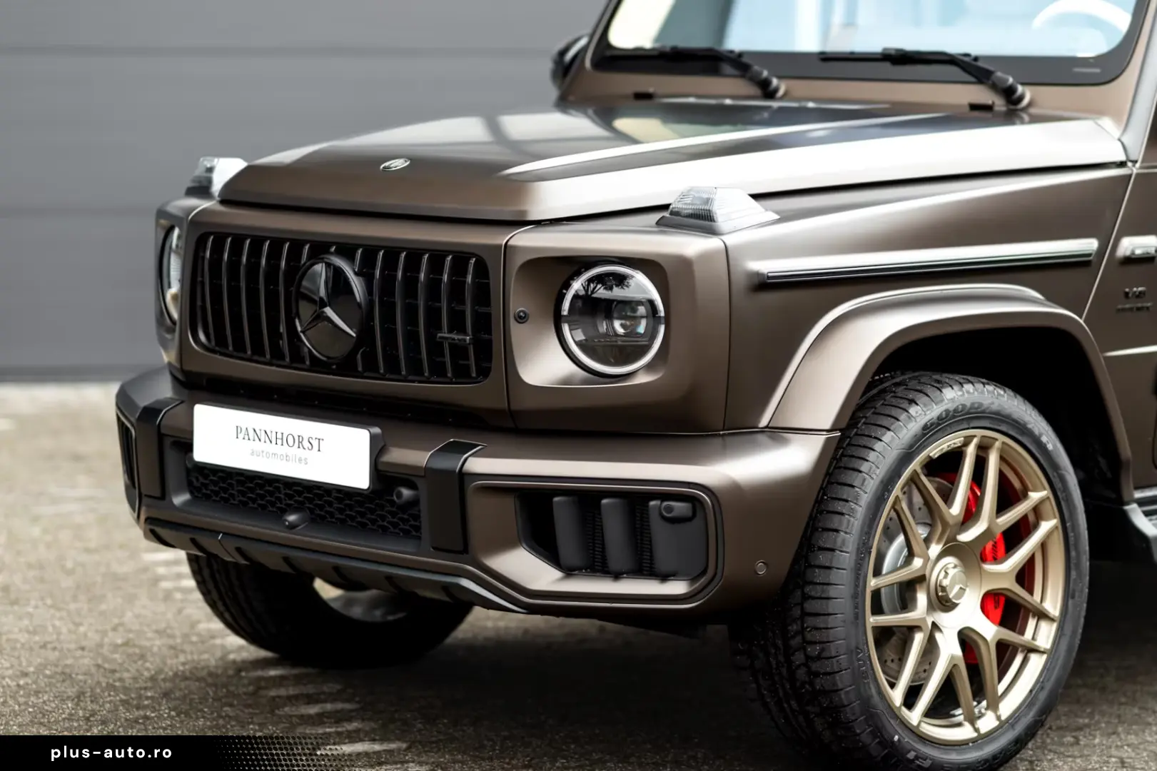 Mercedes-Benz G 63 AMG MY 2026 CITRIN MAGNO BEIGE