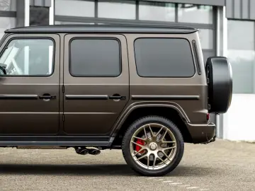 Mercedes-Benz G 63 AMG MY 2026 CITRIN MAGNO BEIGE