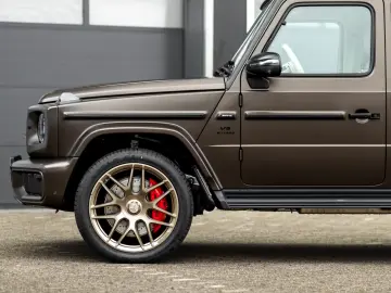 Mercedes-Benz G 63 AMG MY 2026 CITRIN MAGNO BEIGE