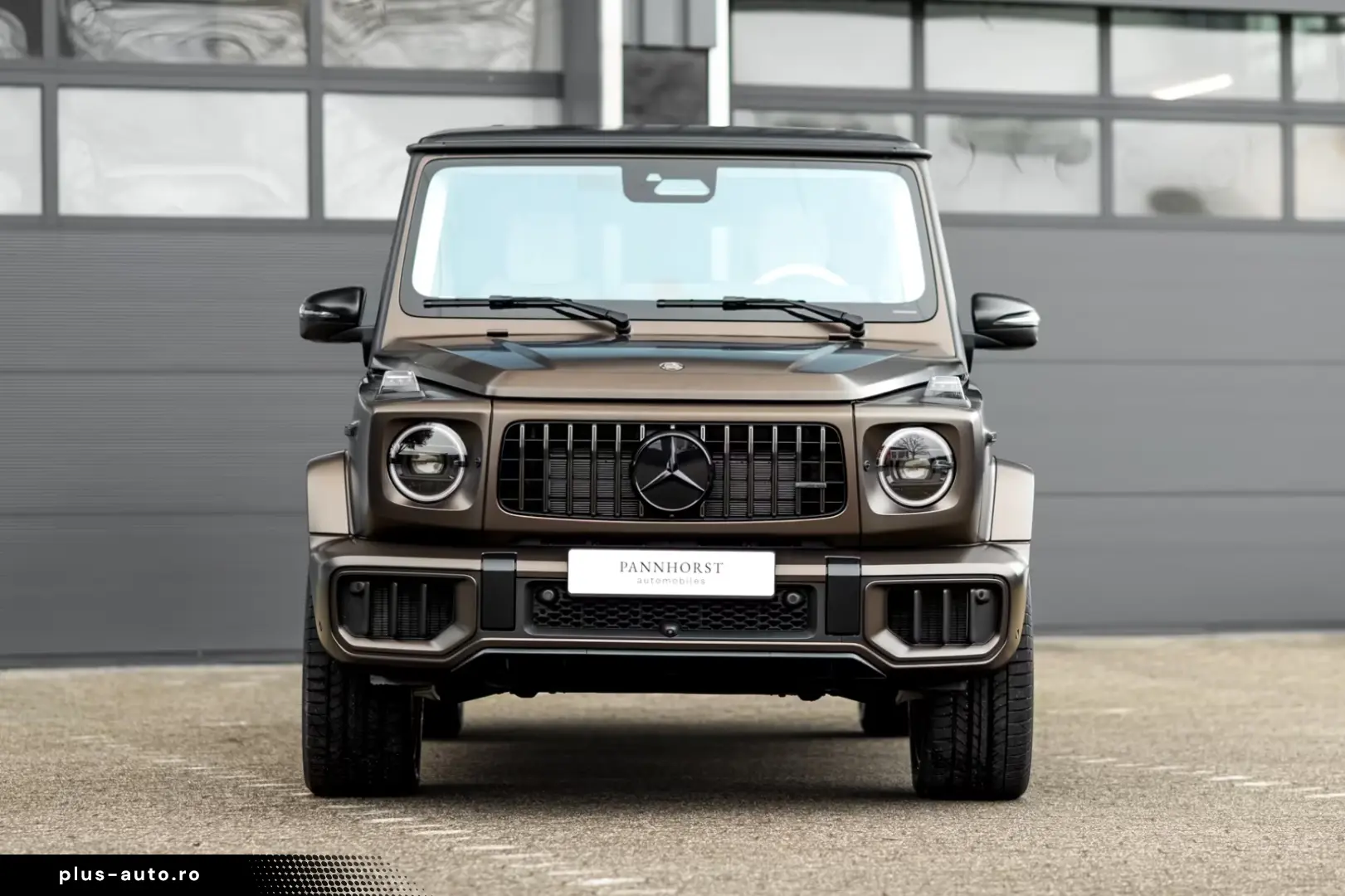 Mercedes-Benz G 63 AMG MY 2026 CITRIN MAGNO BEIGE