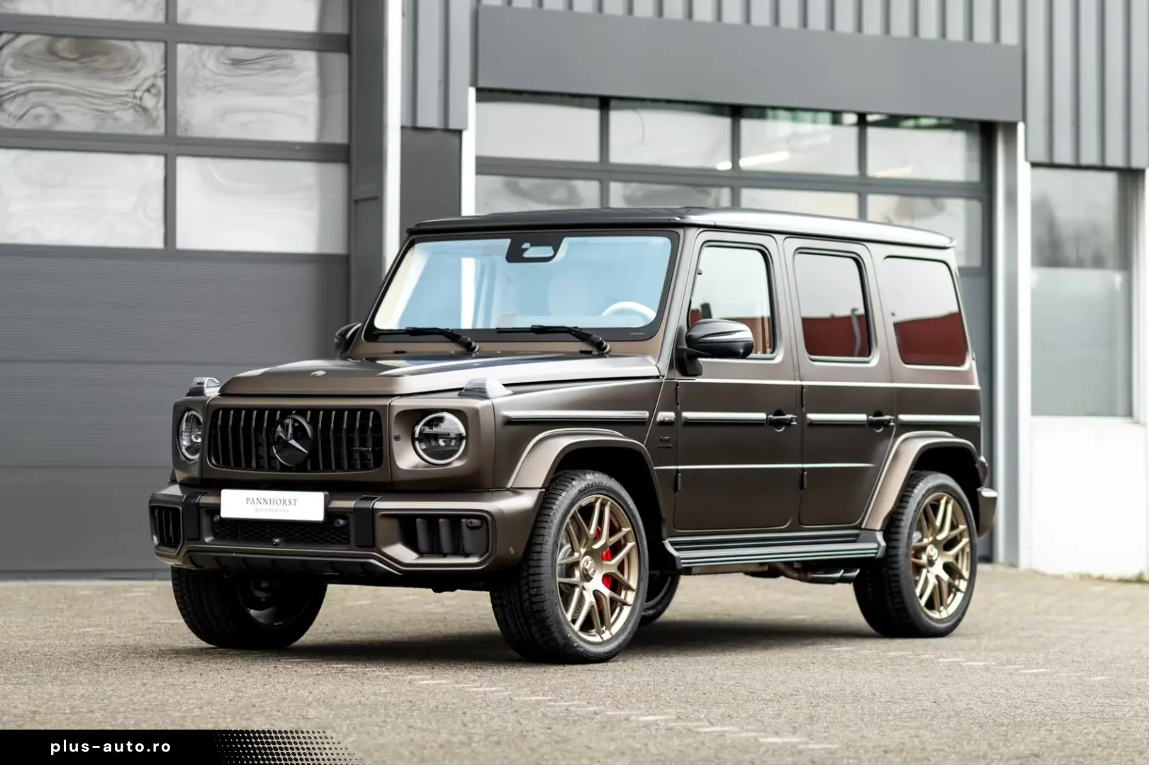 Mercedes-Benz G 63 AMG MY 2026 CITRIN MAGNO BEIGE