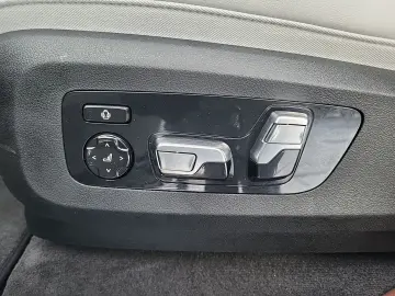 BMW XM 50e M SPORT Sitzbelüft ACC 360  B&W AHK SoftC