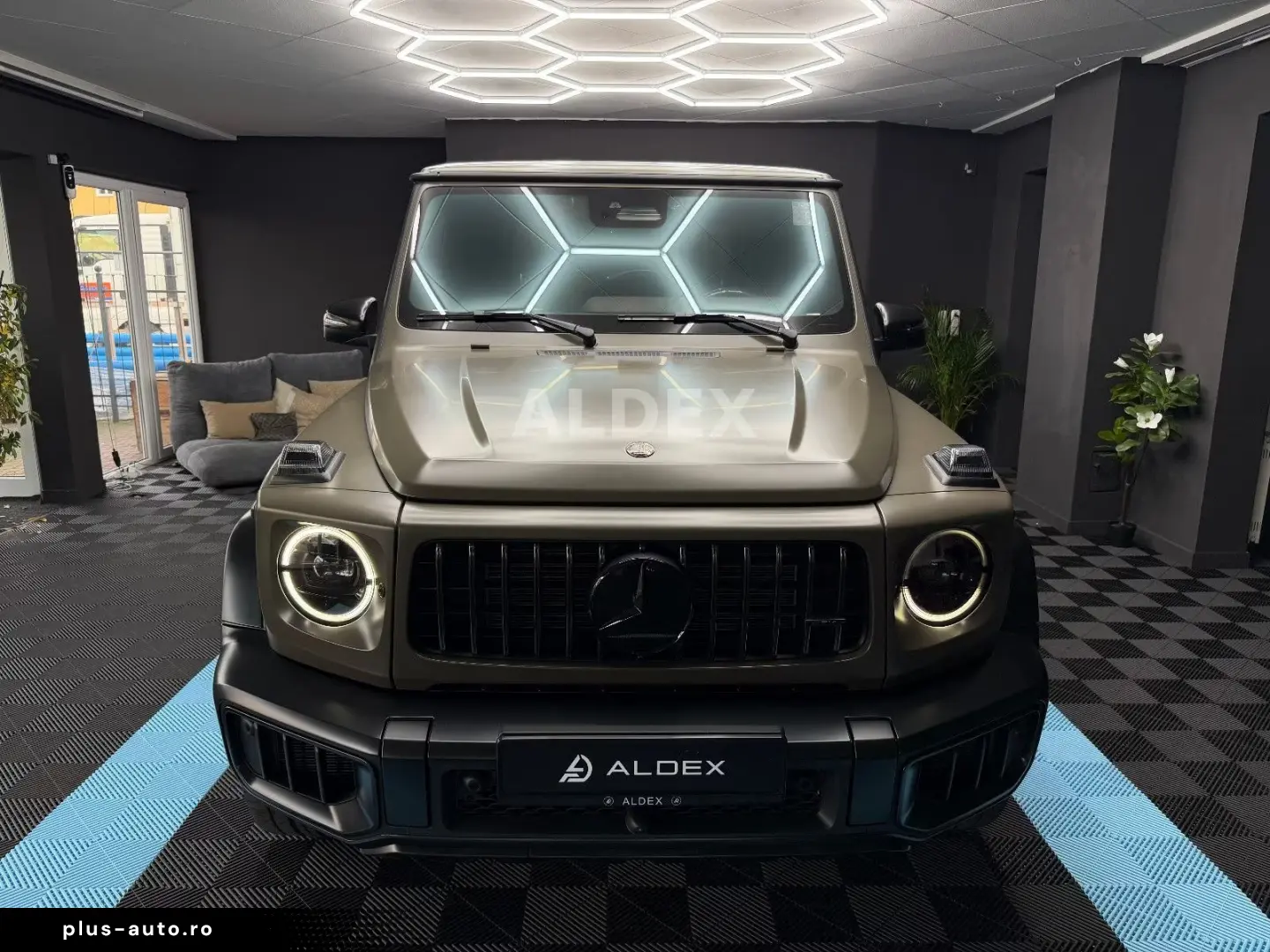 Mercedes-Benz G 63 AMG  MY26 DARKOLIVE   BROWN