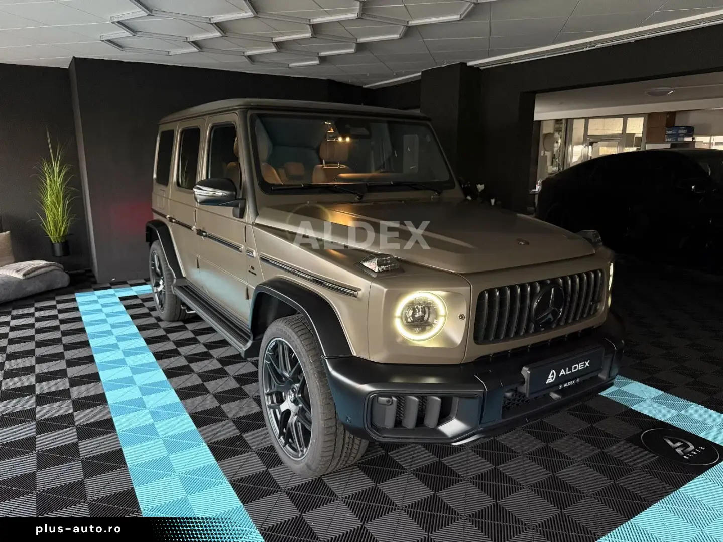 Mercedes-Benz G 63 AMG  MY26 DARKOLIVE   BROWN