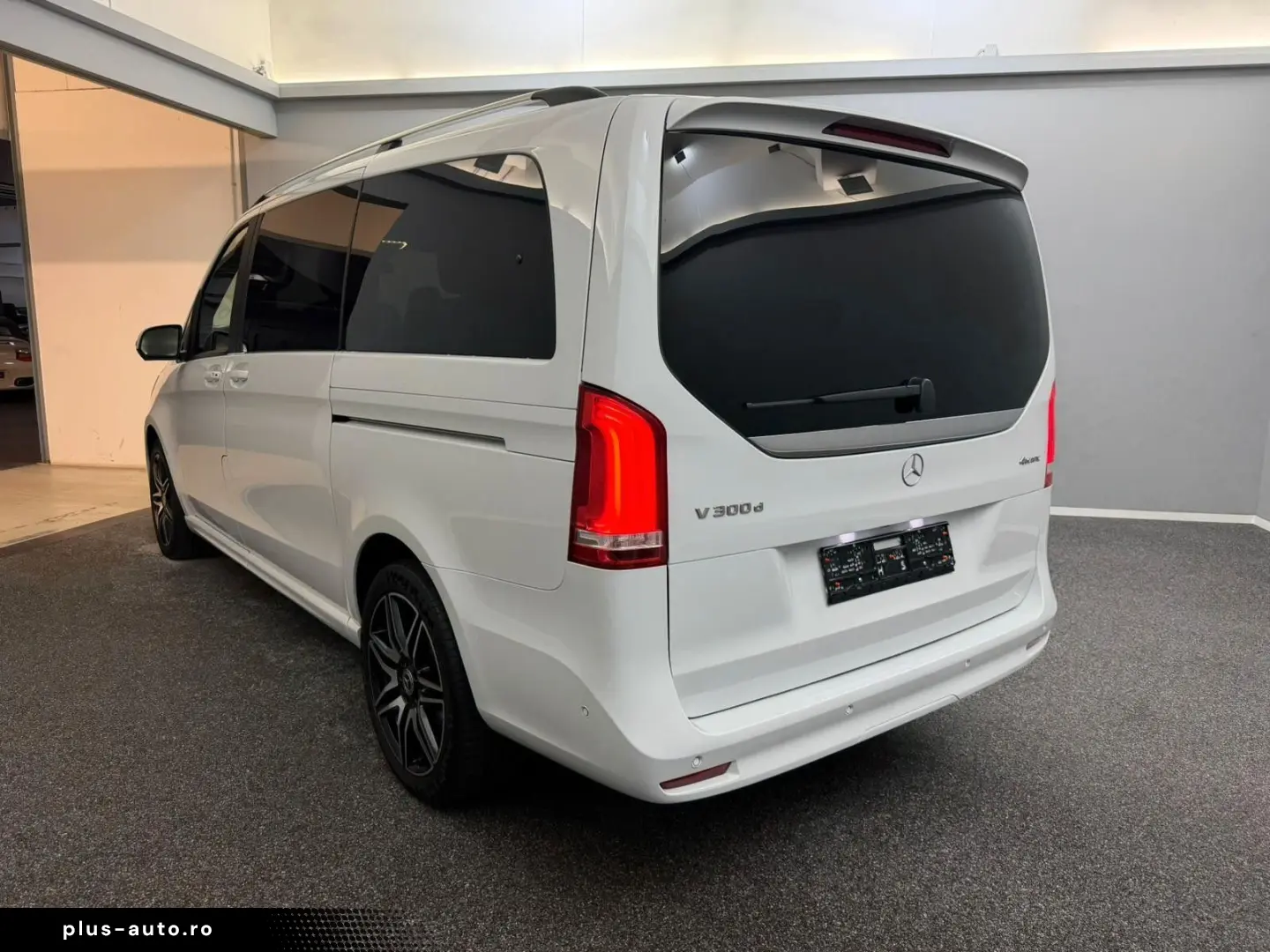 MERCEDES-BENZ V 300 d 4Matic AMG  LINE 19 LANG AHK 6&hellip;