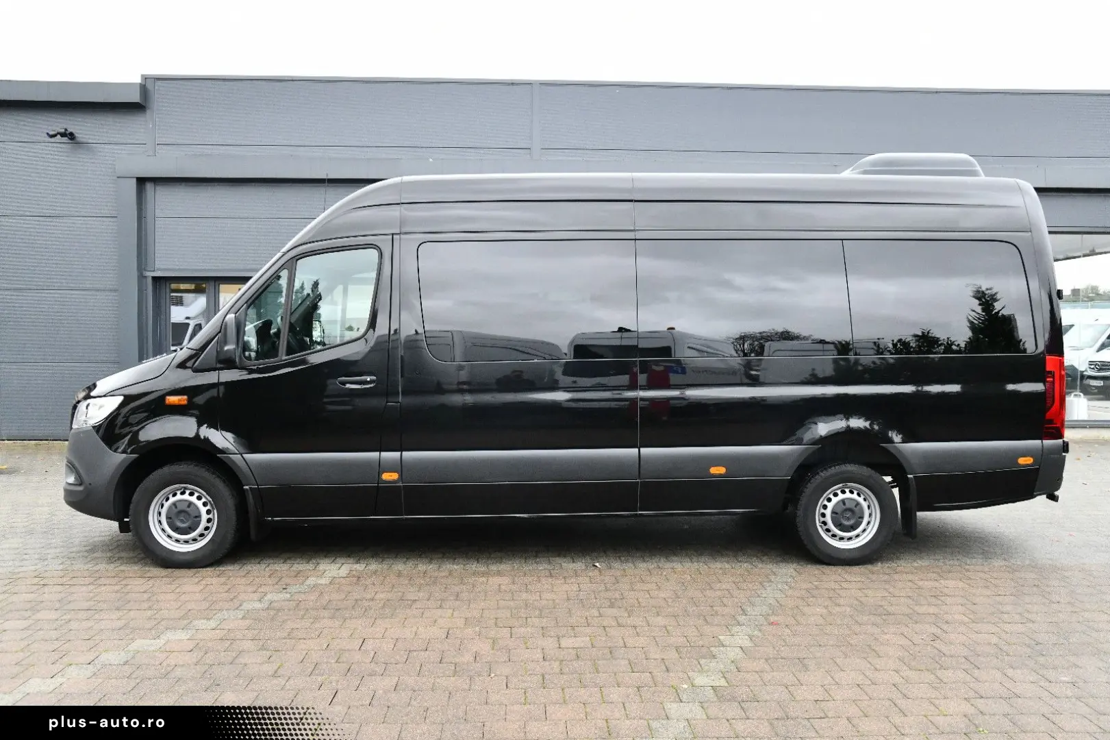 MERCEDES-BENZ Sprinter Tourer RWD 317 CDI L3H2 9-Sizter