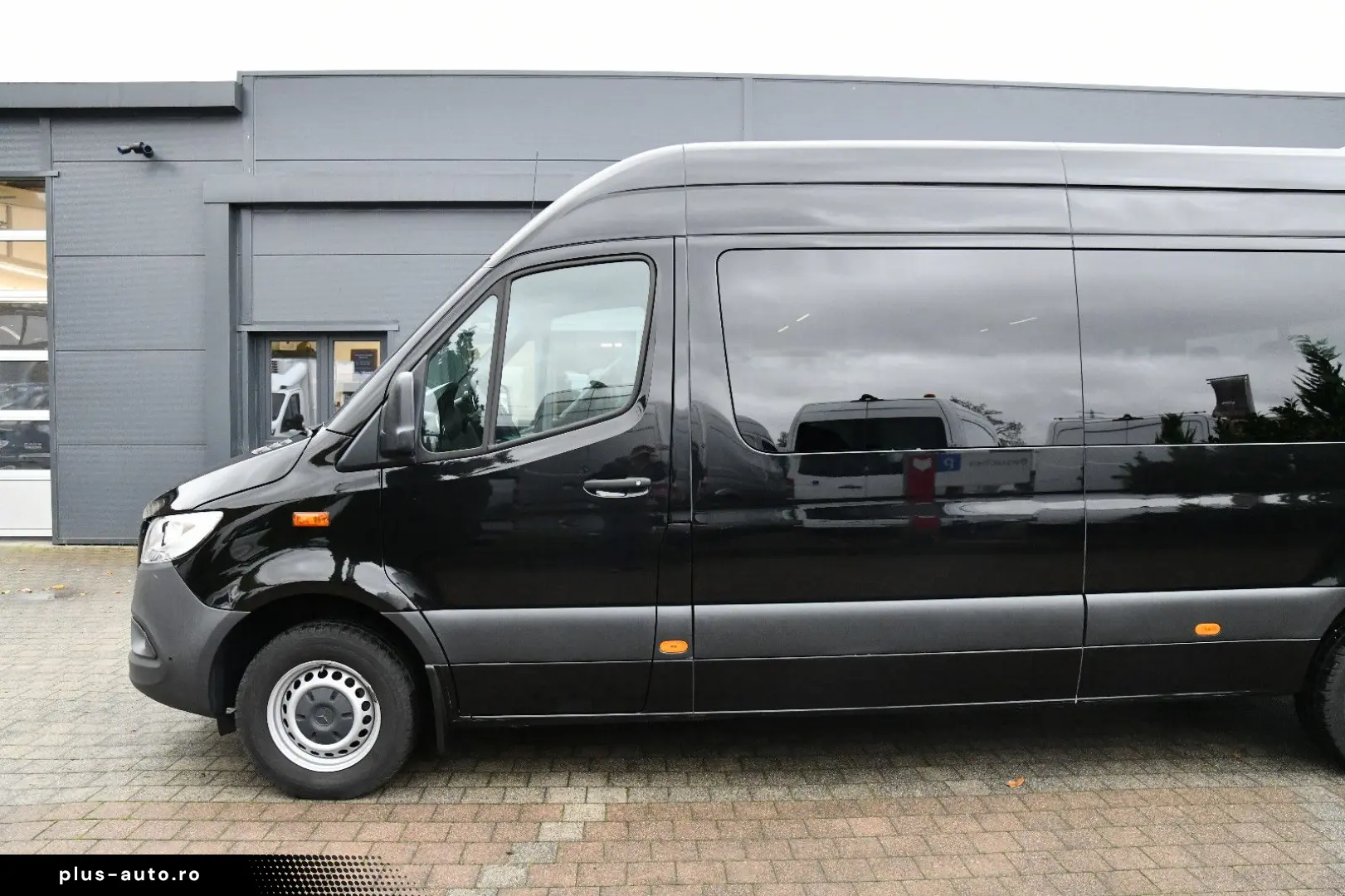 MERCEDES-BENZ Sprinter Tourer RWD 317 CDI L3H2 9-Sizter