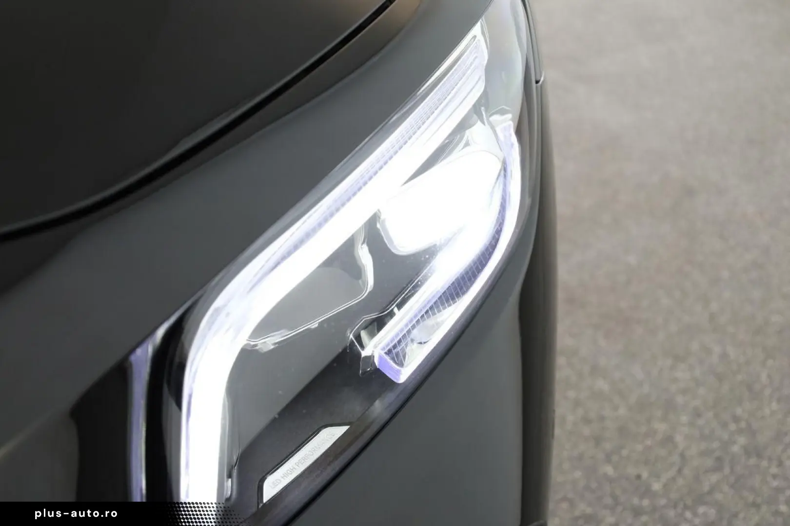 MERCEDES-BENZ GLB 250 8G AMG 7S LED Pano Digi Navi A&hellip;