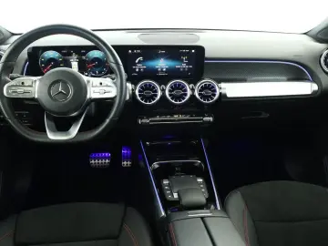 MERCEDES-BENZ GLB 250 8G AMG 7S LED Pano Digi Navi A&hellip;