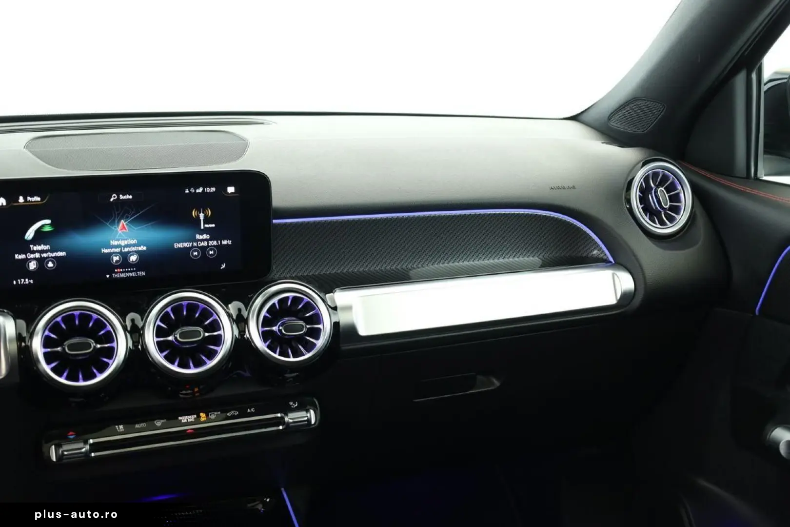 MERCEDES-BENZ GLB 250 8G AMG 7S LED Pano Digi Navi A&hellip;