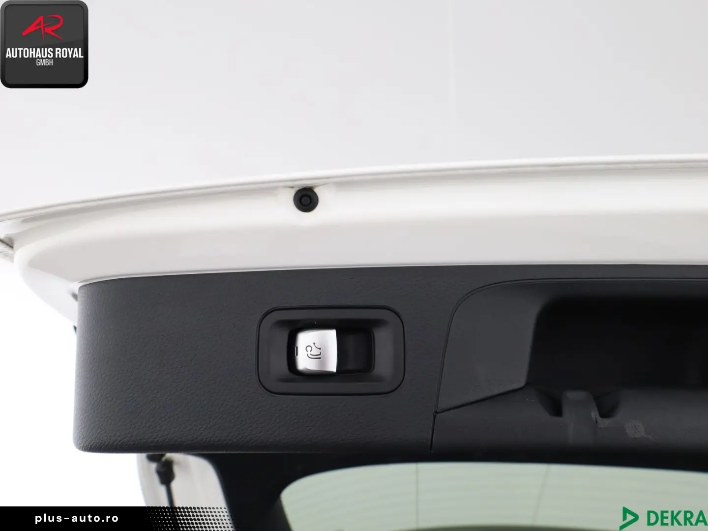 MERCEDES-BENZ GLC 400 d 4M 3x AMG NIGHT WIDE PANO DISTRO AHK