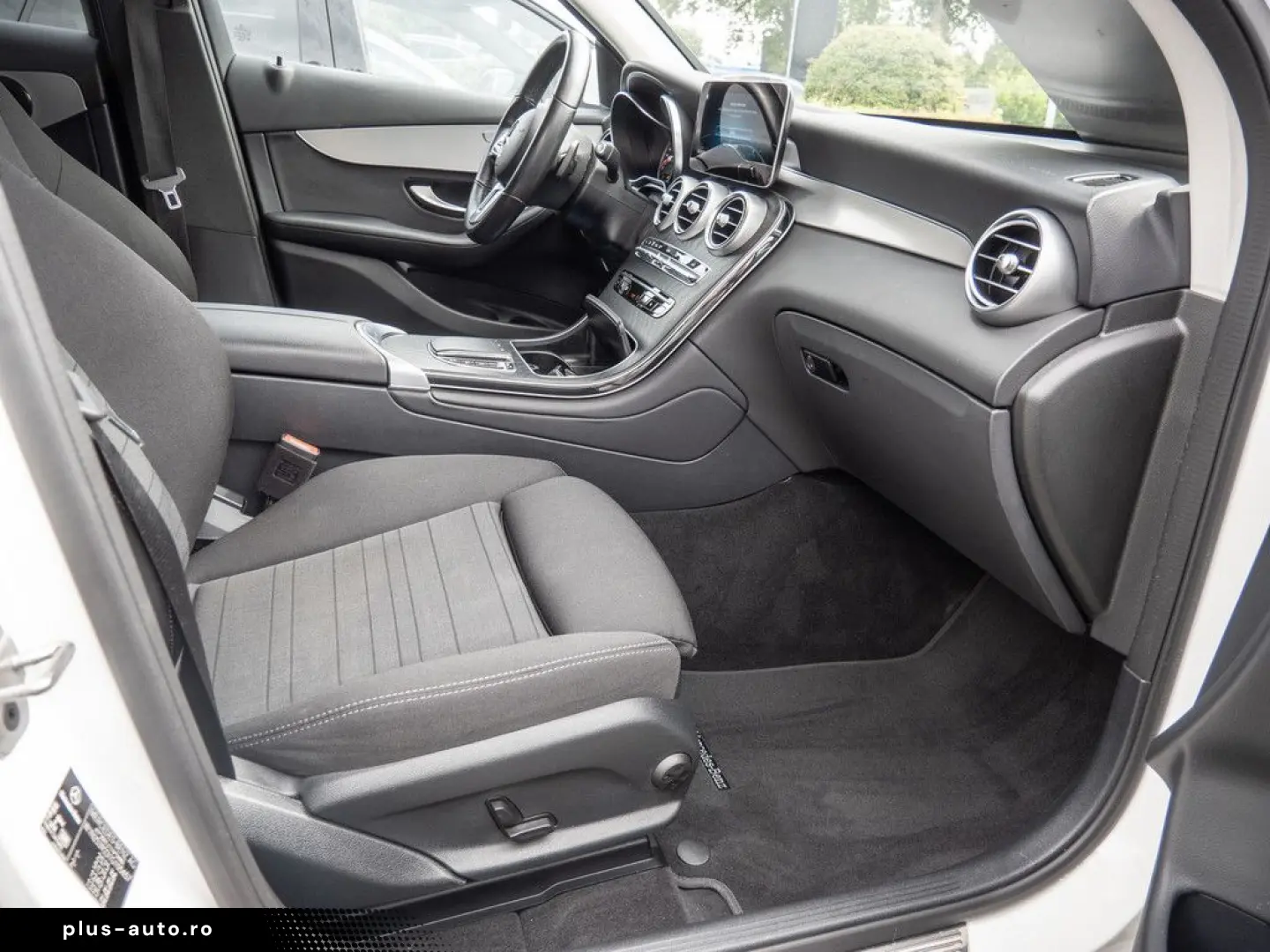 MERCEDES-BENZ GLC 400 d 4M Distr. LED Navi Luftf. Ka&hellip;