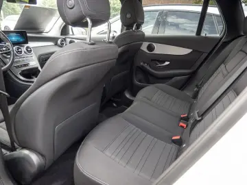 MERCEDES-BENZ GLC 400 d 4M Distr. LED Navi Luftf. Ka&hellip;