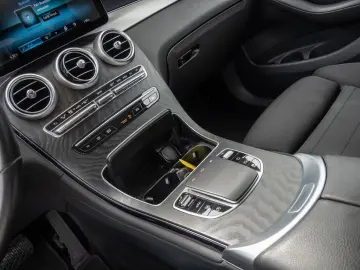 MERCEDES-BENZ GLC 400 d 4M Distr. LED Navi Luftf. Ka&hellip;