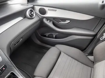 MERCEDES-BENZ GLC 400 d 4M Distr. LED Navi Luftf. Ka&hellip;