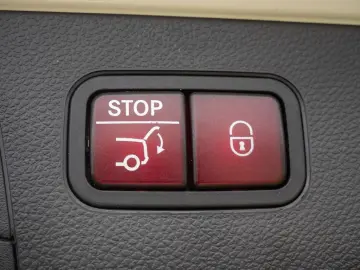 MERCEDES-BENZ GLC 400 d 4M Distr. LED Navi Luftf. Ka&hellip;