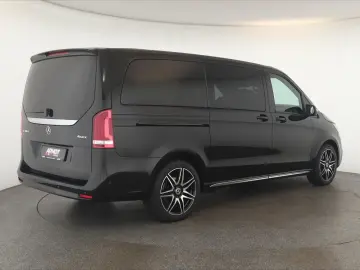 MERCEDES-BENZ V 300 d 4M lang Avantgarde AMG 7S Pano&hellip;