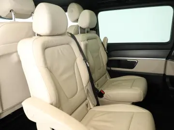 MERCEDES-BENZ V 300 d 4M lang Avantgarde AMG 7S Pano&hellip;