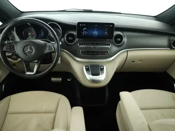 MERCEDES-BENZ V 300 d 4M lang Avantgarde AMG 7S Pano&hellip;