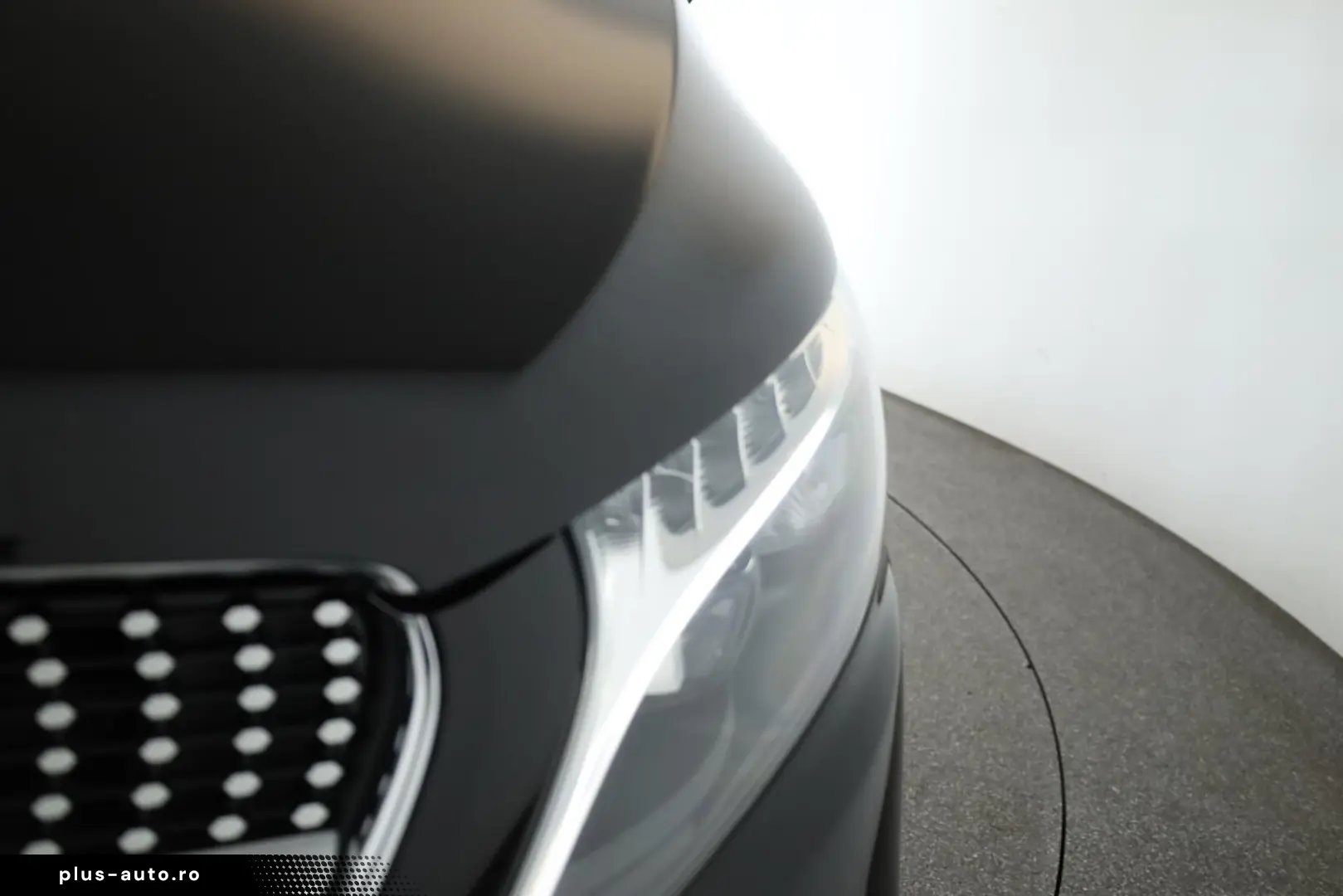 MERCEDES-BENZ V 300 d 4M lang Avantgarde AMG 7S Pano&hellip;