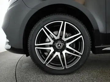 MERCEDES-BENZ V 300 d 4M lang Avantgarde AMG 7S Pano&hellip;