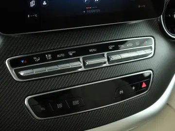 MERCEDES-BENZ V 300 d 4M lang Avantgarde AMG 7S Pano&hellip;