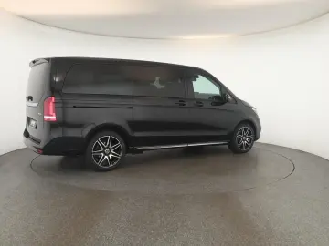 MERCEDES-BENZ V 300 d 4M lang Avantgarde AMG 7S Pano&hellip;