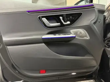 MERCEDES-BENZ EQE 500 4M Avantgarde 2x WIDE MEMO BURM DISTR