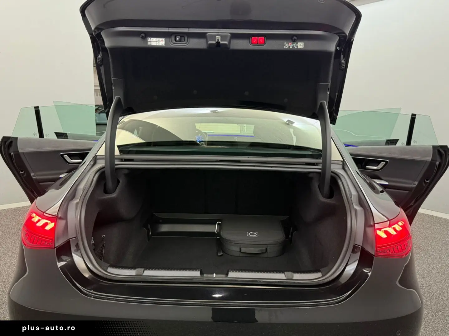 MERCEDES-BENZ EQE 500 4M Avantgarde 2x WIDE MEMO BURM DISTR