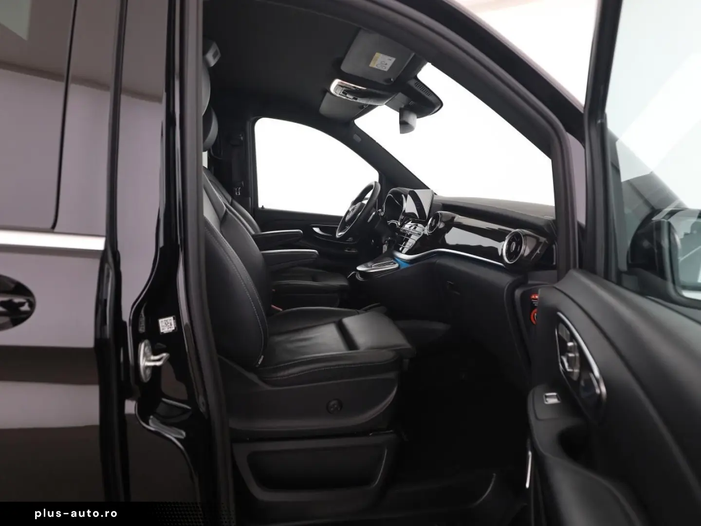 MERCEDES-BENZ V 300 d Lang 4M Avantgarde Pano Distr. AHK ILS