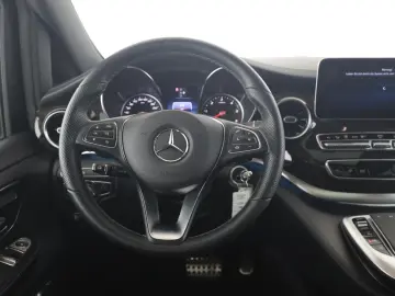MERCEDES-BENZ V 300 d Lang 4M Avantgarde Pano Distr. AHK ILS