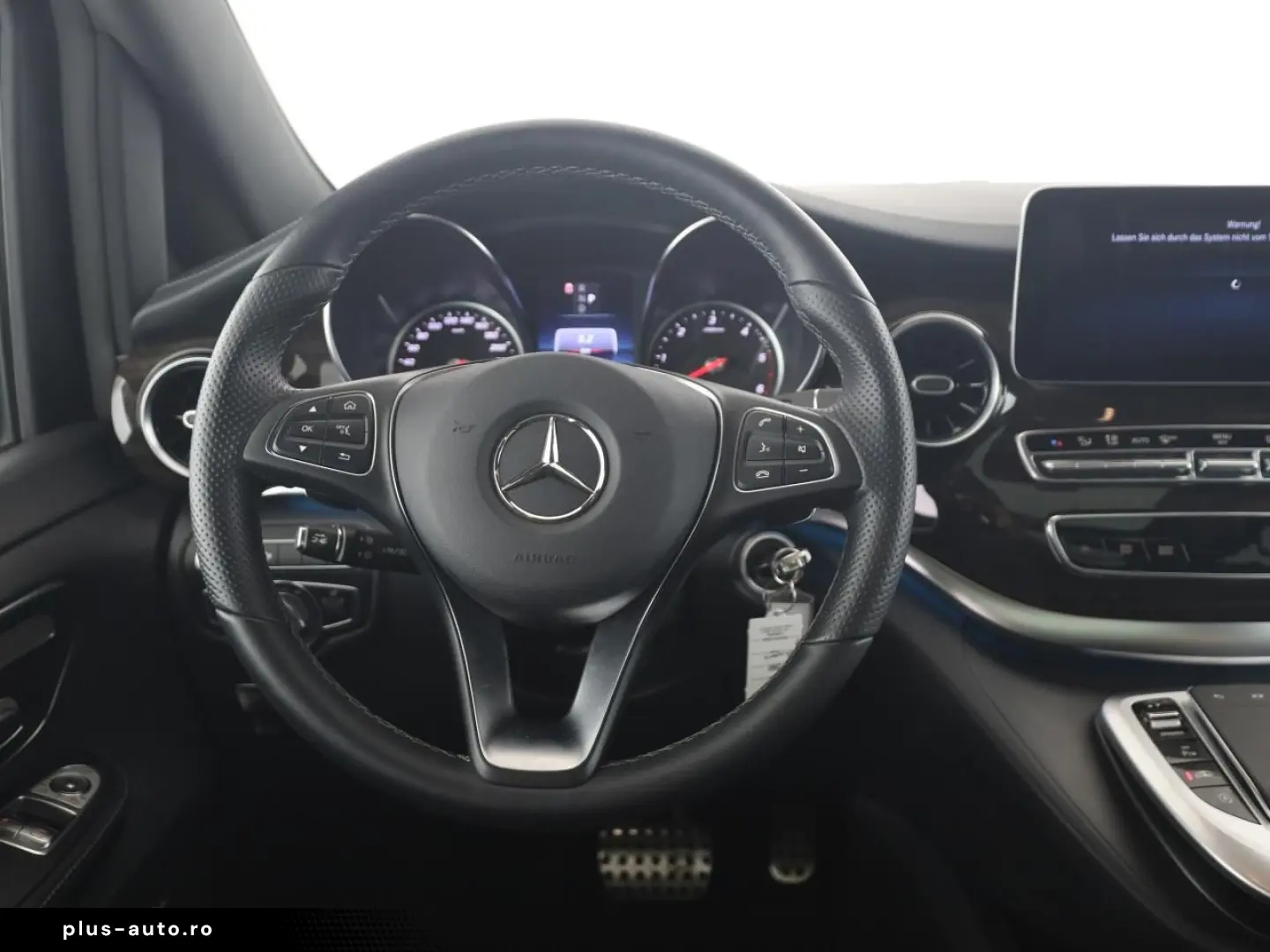 MERCEDES-BENZ V 300 d Lang 4M Avantgarde Pano Distr. AHK ILS