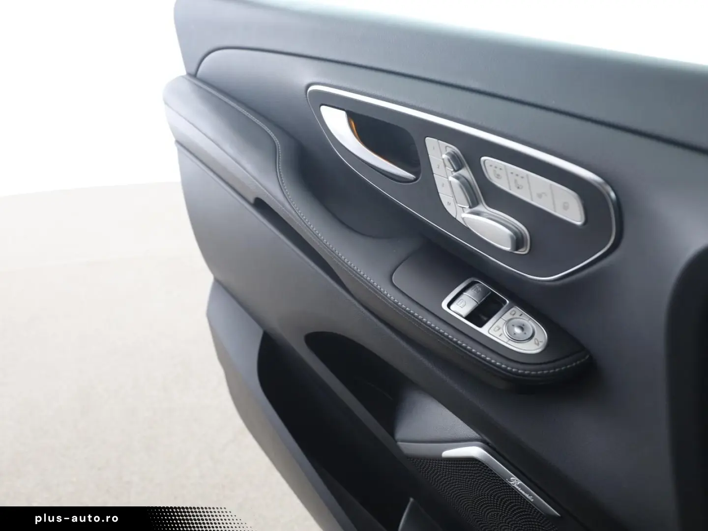 MERCEDES-BENZ V 300 d Lang 4M Avantgarde Pano Distr. AHK ILS