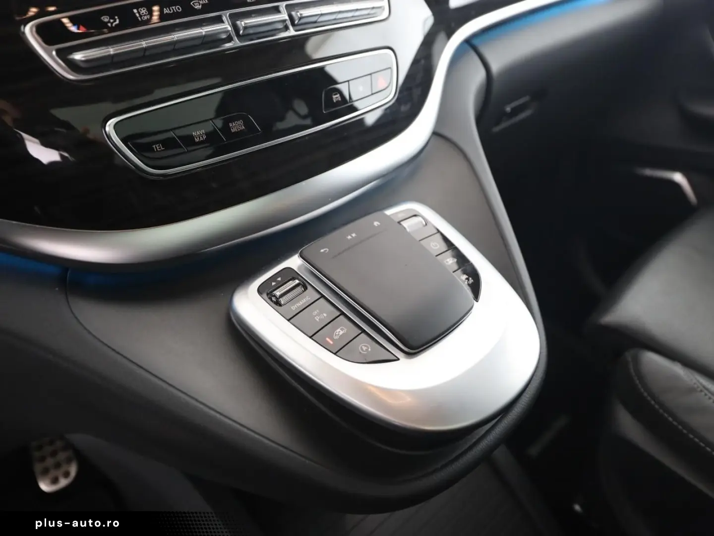 MERCEDES-BENZ V 300 d Lang 4M Avantgarde Pano Distr. AHK ILS