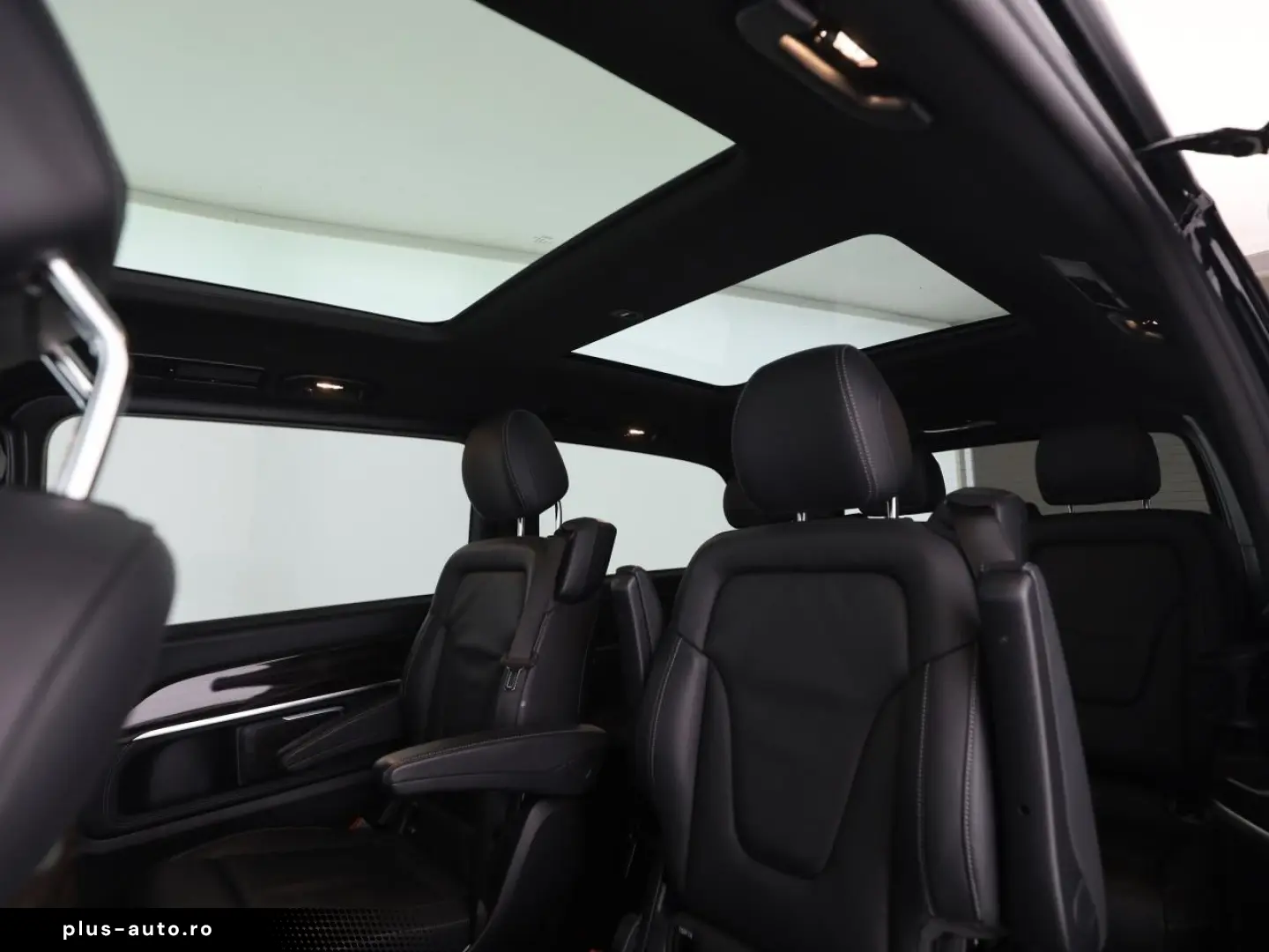 MERCEDES-BENZ V 300 d Lang 4M Avantgarde Pano Distr. AHK ILS