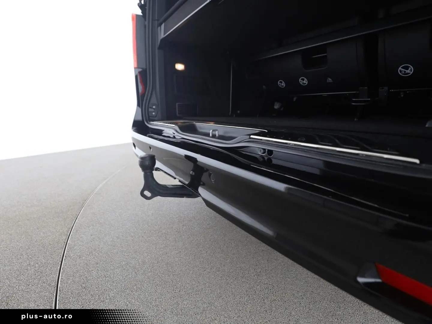 MERCEDES-BENZ V 300 d Lang 4M Avantgarde Pano Distr. AHK ILS