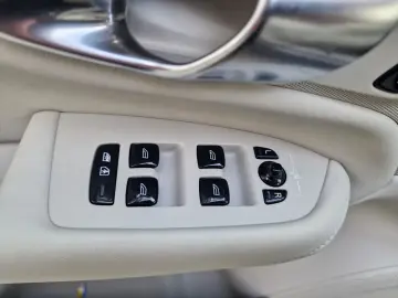 Volvo XC90 T8 Recharge Ultimate DARK 7S 310 CP Aut 8tr