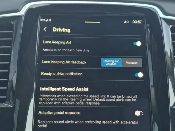 Volvo XC90 T8 Recharge Ultimate DARK 7S 310 CP Aut 8tr