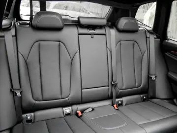 BMW X3 xDrive20d M SPORT HuD AHK PANO DA PA