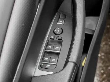 BMW X3 xDrive20d M SPORT HuD AHK PANO DA PA