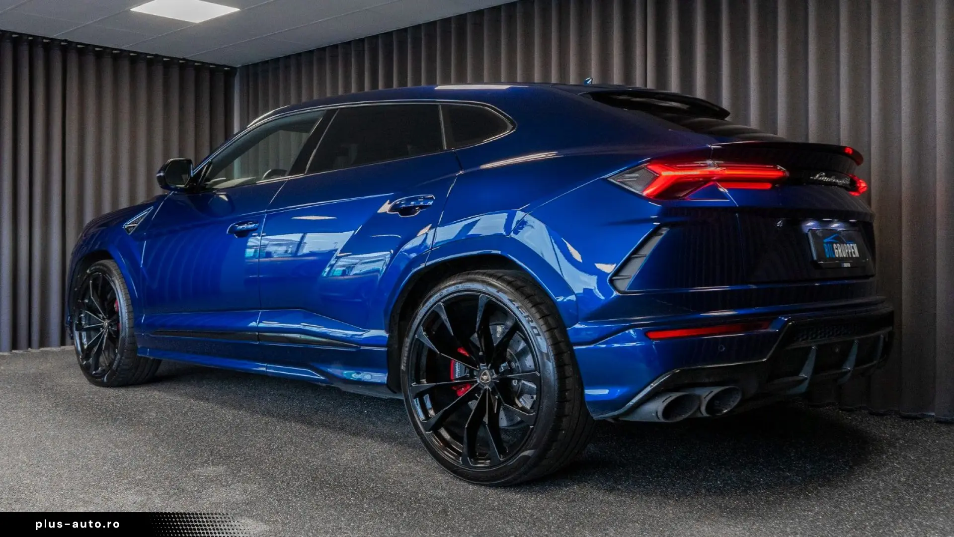 LAMBORGHINI Urus 4.0 V8