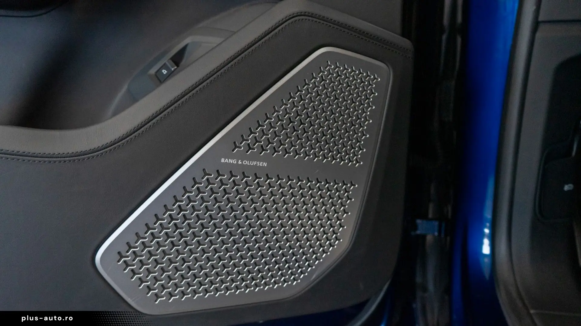 LAMBORGHINI Urus 4.0 V8