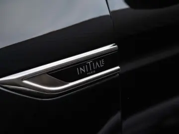 Renault Talisman Blue dCi EDC Initial Paris