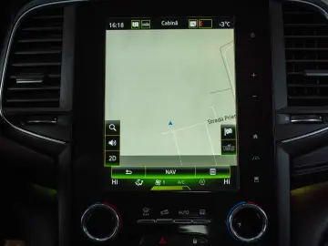 Renault Talisman Blue dCi EDC Initial Paris