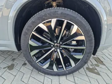Volvo XC90 Ultra Dark T8 AT8 eAWD