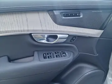 Volvo XC90 Ultra Dark T8 AT8 eAWD