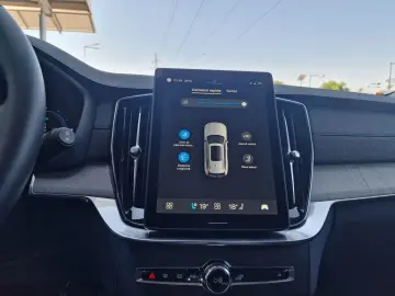 Volvo XC90 Ultra Dark T8 AT8 eAWD