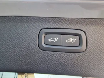 Volvo XC90 Ultra Dark T8 AT8 eAWD