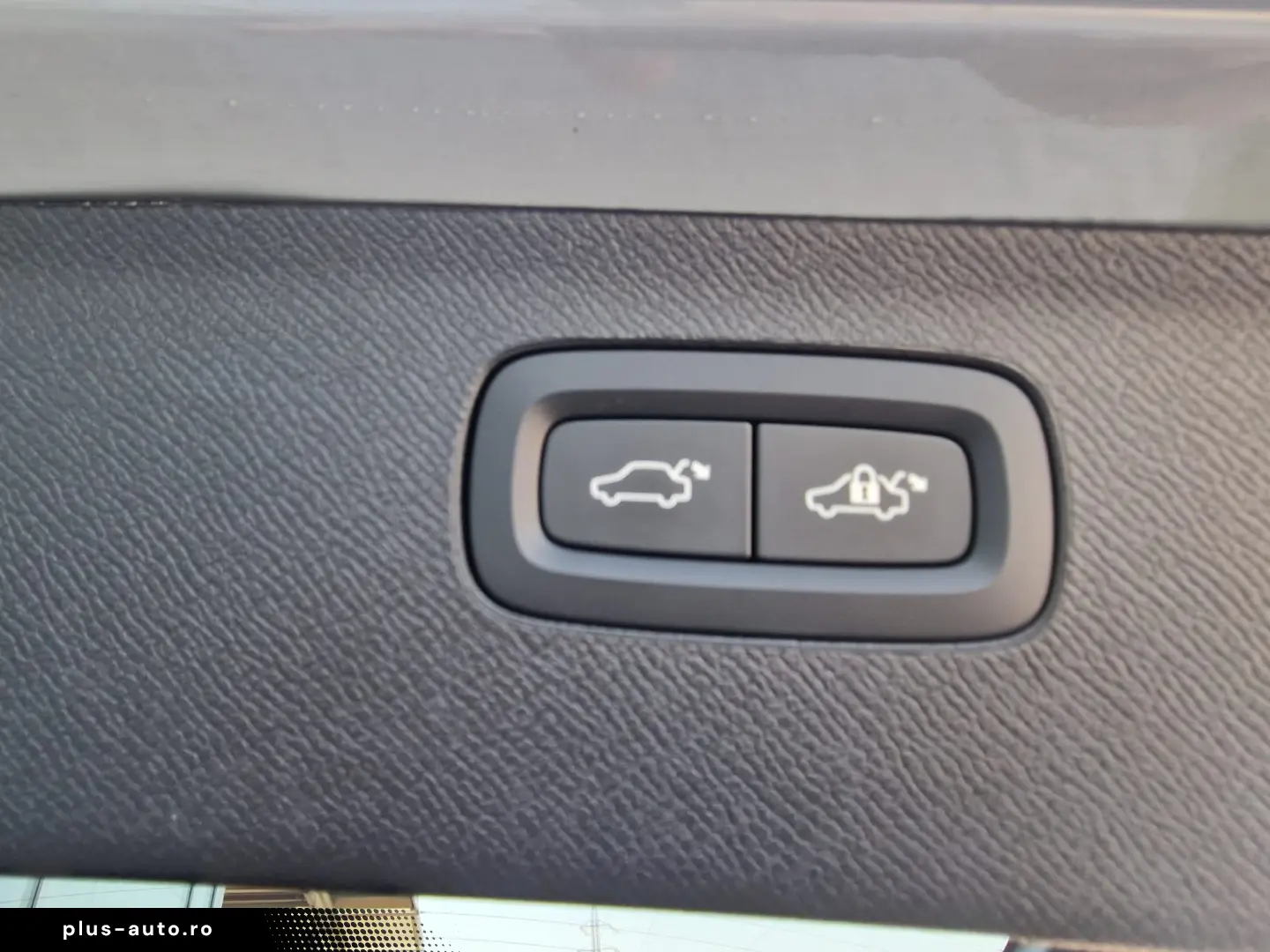 Volvo XC90 Ultra Dark T8 AT8 eAWD