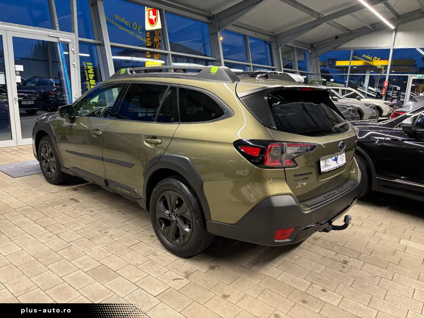 SUBARU OUTBACK Outback Edition Exclusive Cross